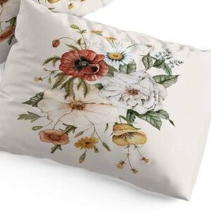 NWOT Deny Designs X Urban Outfitters Shealeen Floral Sham (1) Z23